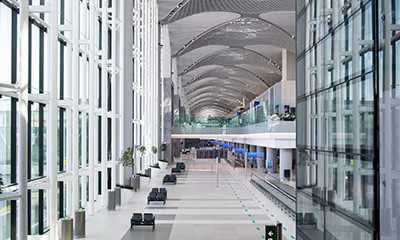 Aeroporto de Istambul: vista de um dos corredores